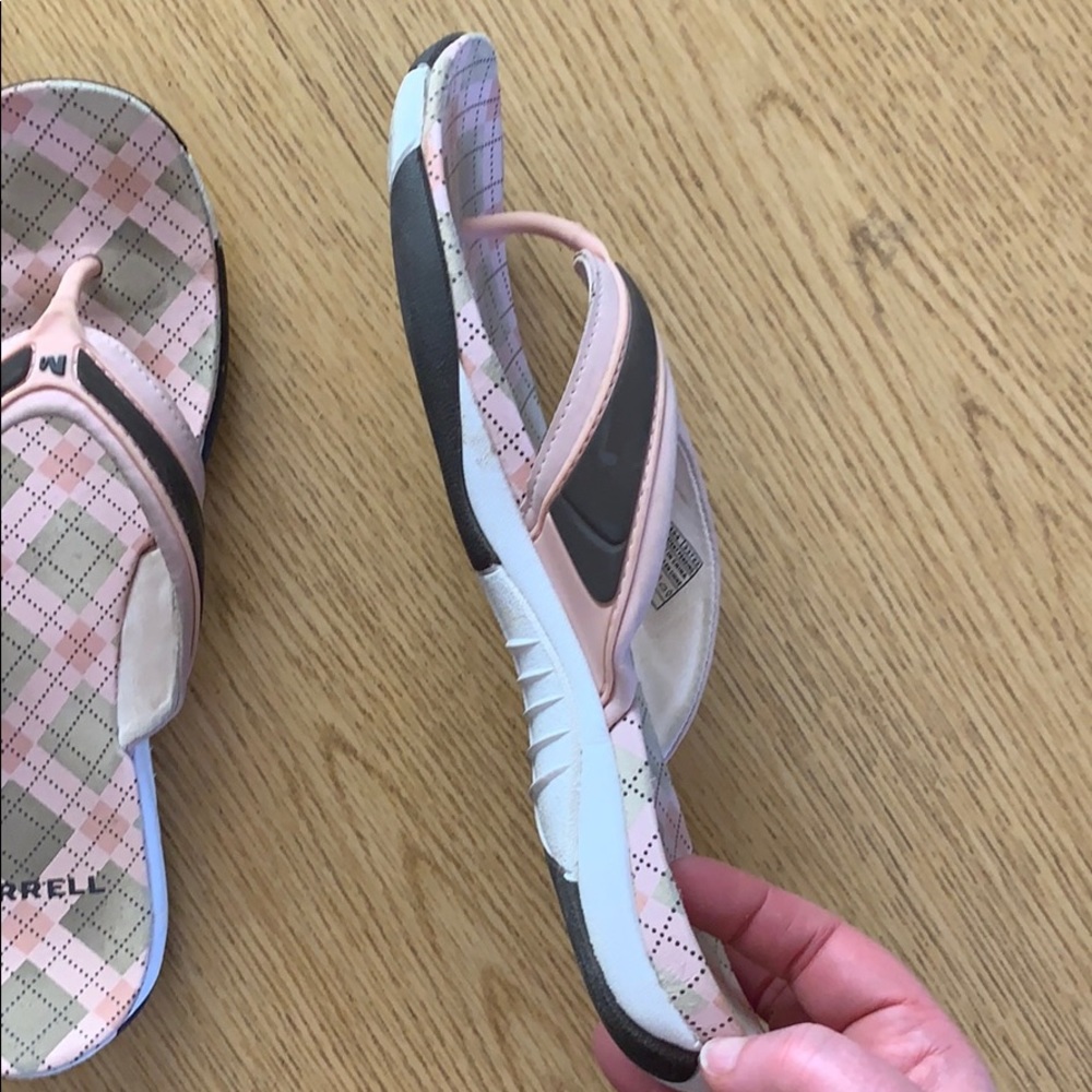 Merrell flip flops - Picture 2 of 4